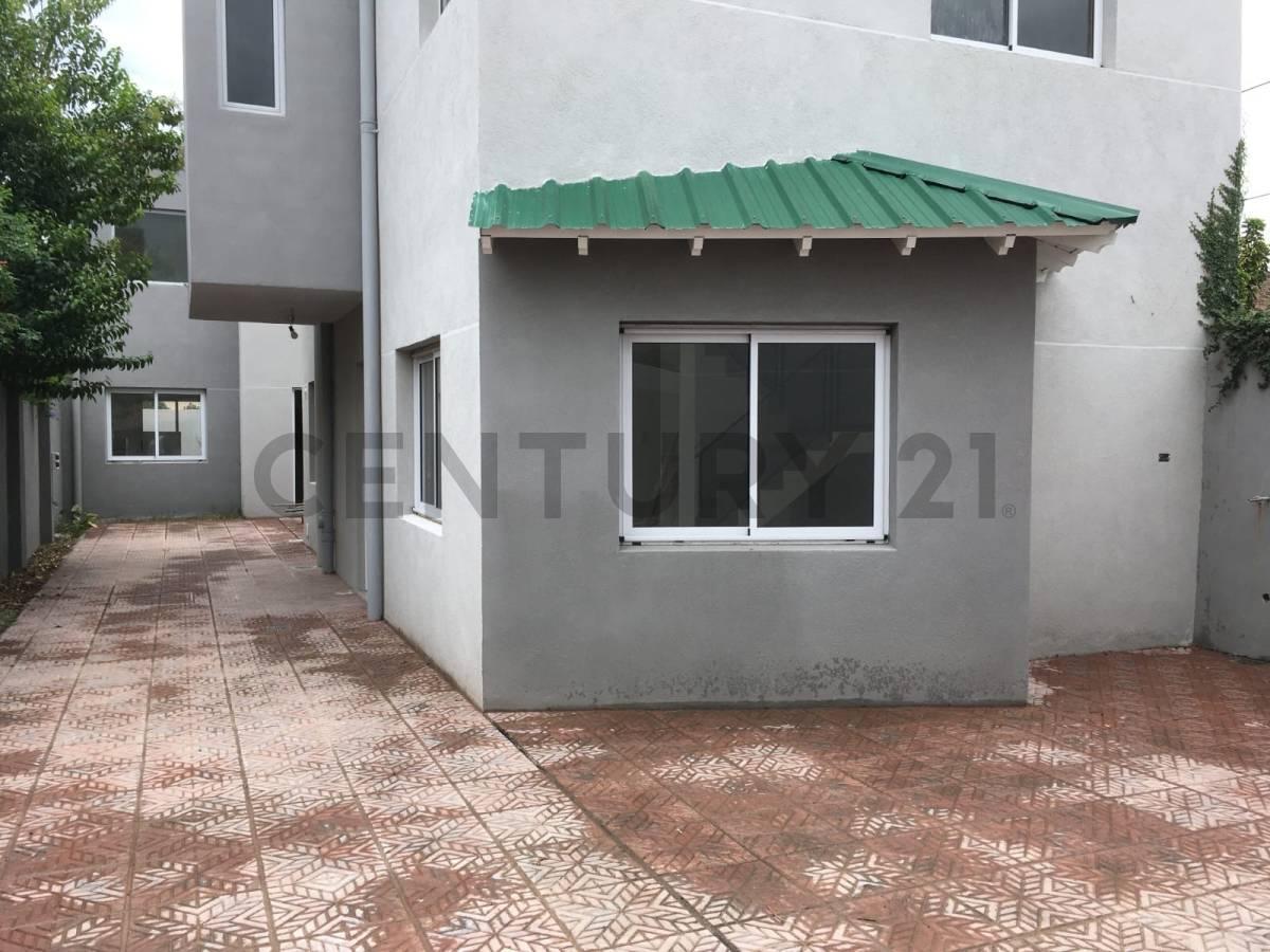 Foto de VENTA DUPLEX 3 AMBIENTES CON GARAJE - TEMPERLEY, imagen 1