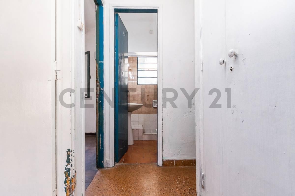 Foto de VENTA PH AL FRENTE CON PATIO EN QUILMES, imagen 5