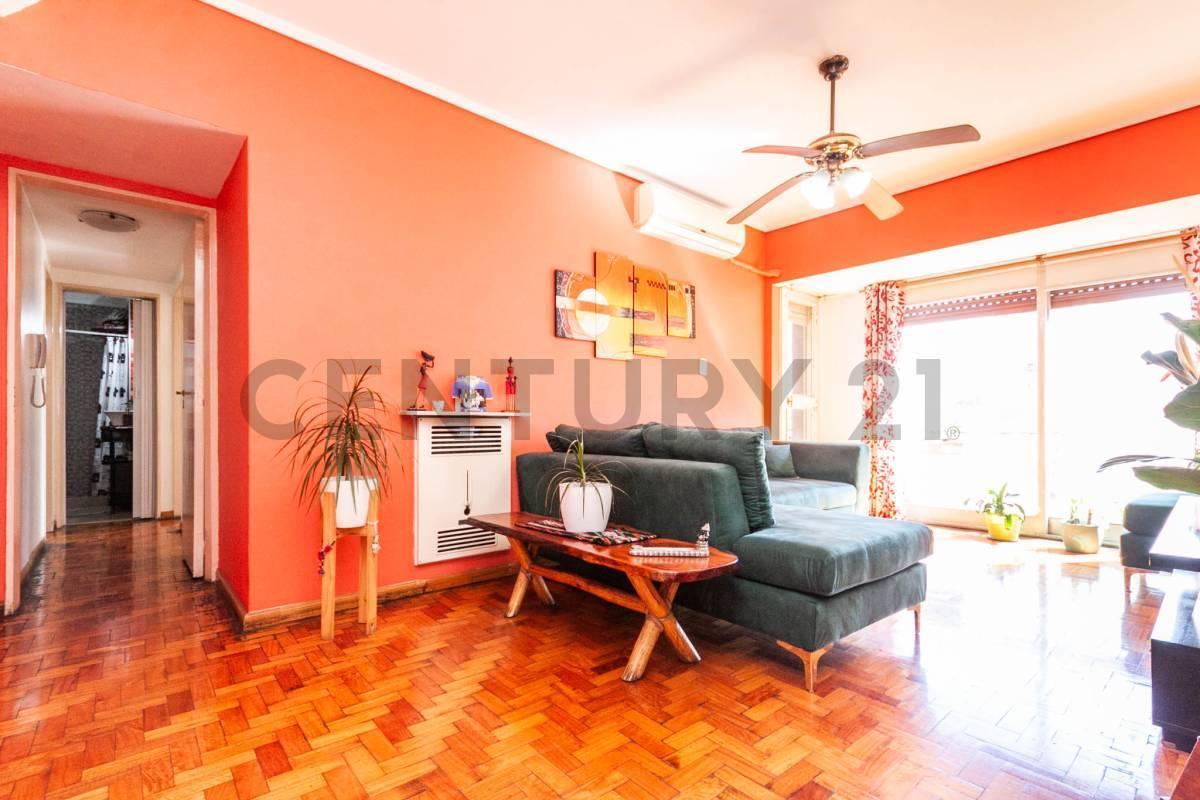 Foto de VENTA DEPARTAMENTO 3 AMBIENTES CON BALCON CENTRO LANUS, imagen 1