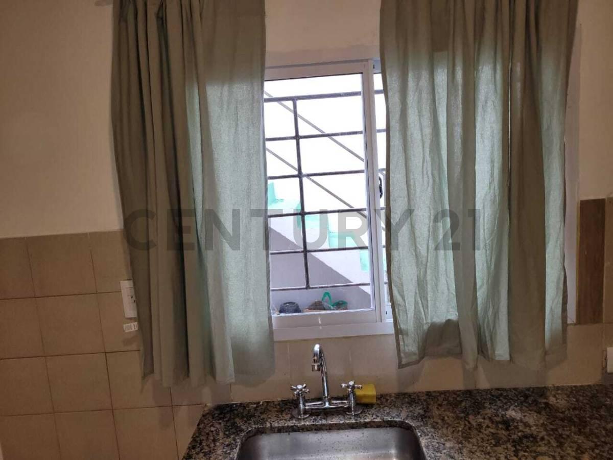 Foto de Venta PH al frente en esquina tipo casa 3 ambientes con patio y, imagen 4