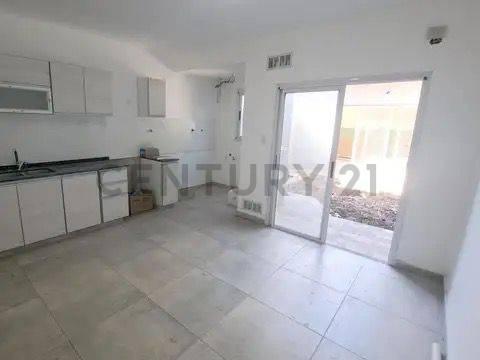 Foto de Venta PH a estrenar 4 ambientes, patio , garage y quincho - Temperley, imagen 2