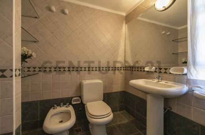Foto de VENTA – CASA 4 AMBIENTES EN BARRIO SOLAR DEL BOSQUE-CANNING, imagen 5