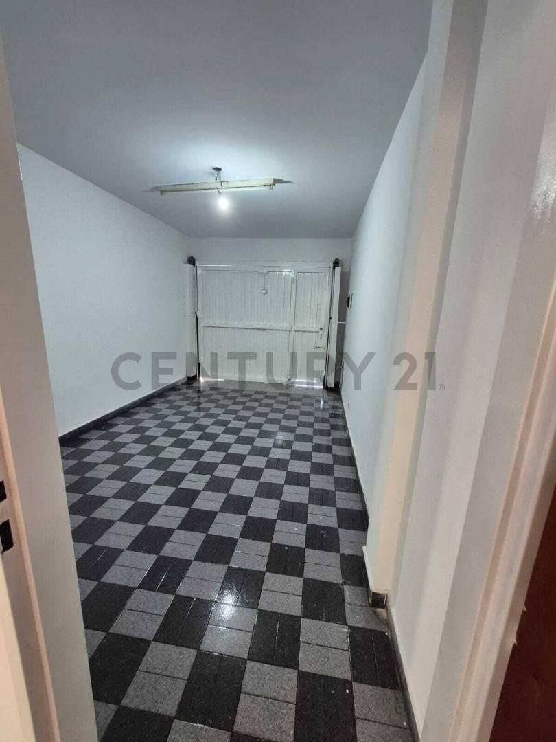 Foto de Venta excelente Dúplex 120mts, muy luminoso., imagen 2