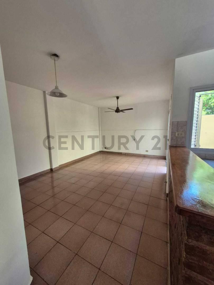 Foto de Venta excelente Dúplex 120mts, muy luminoso., imagen 4