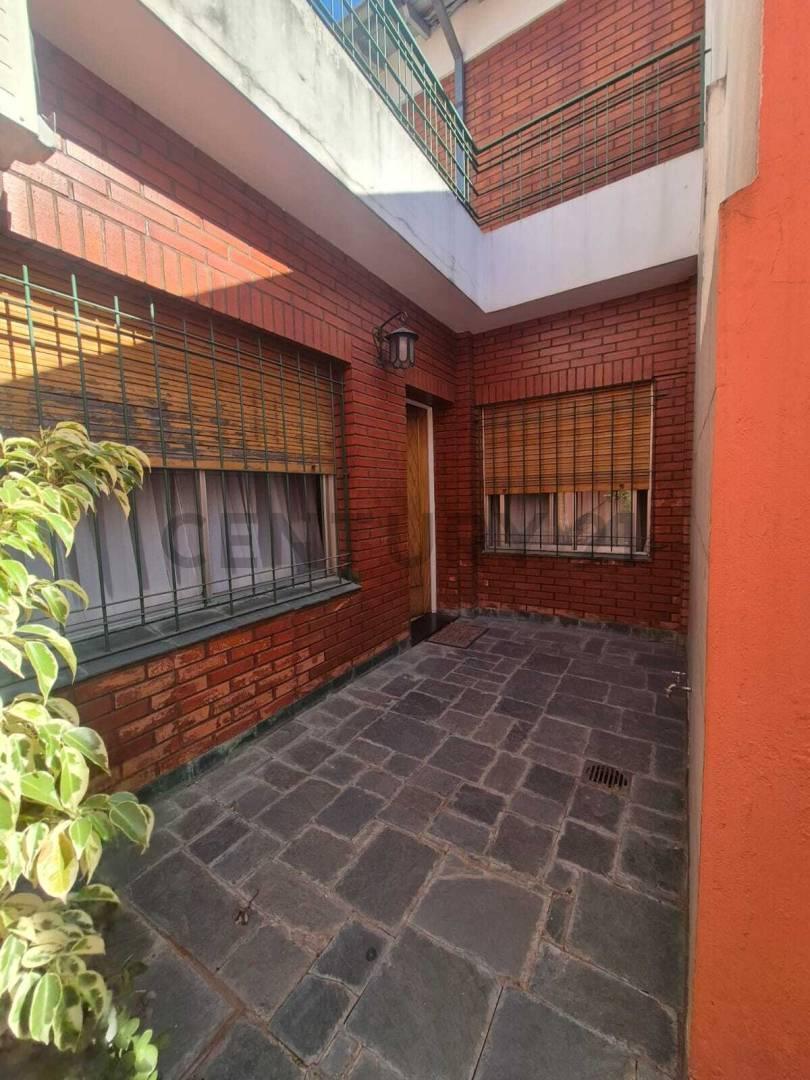 Foto de CASA 3 AMBIENTES EN LANUS APTO CREDITO, imagen 1