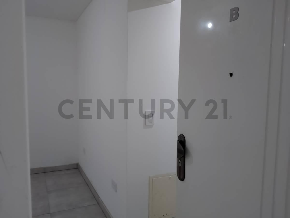 Foto de VENTA OPORTUNIDAD DEPARTAMENTO 2 AMB A ESTRENAR mas Cochera a Metros de, imagen 4