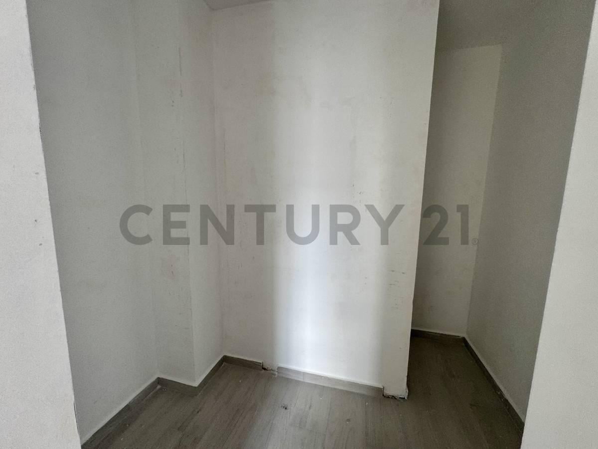 Foto de Venta de triplex a estrenar de 3 ambientes, AV. Belgrano 5669, Wilde., imagen 2