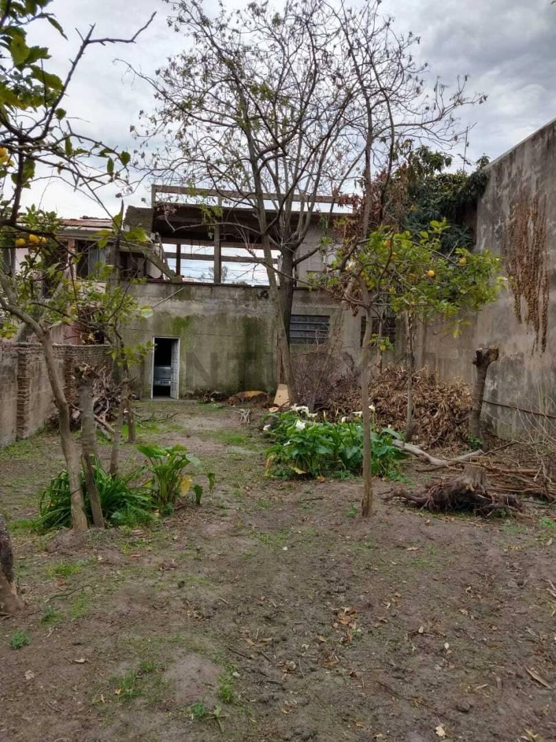 Foto de Venta amplio Lote con salida directa a capital - Lanús, imagen 3