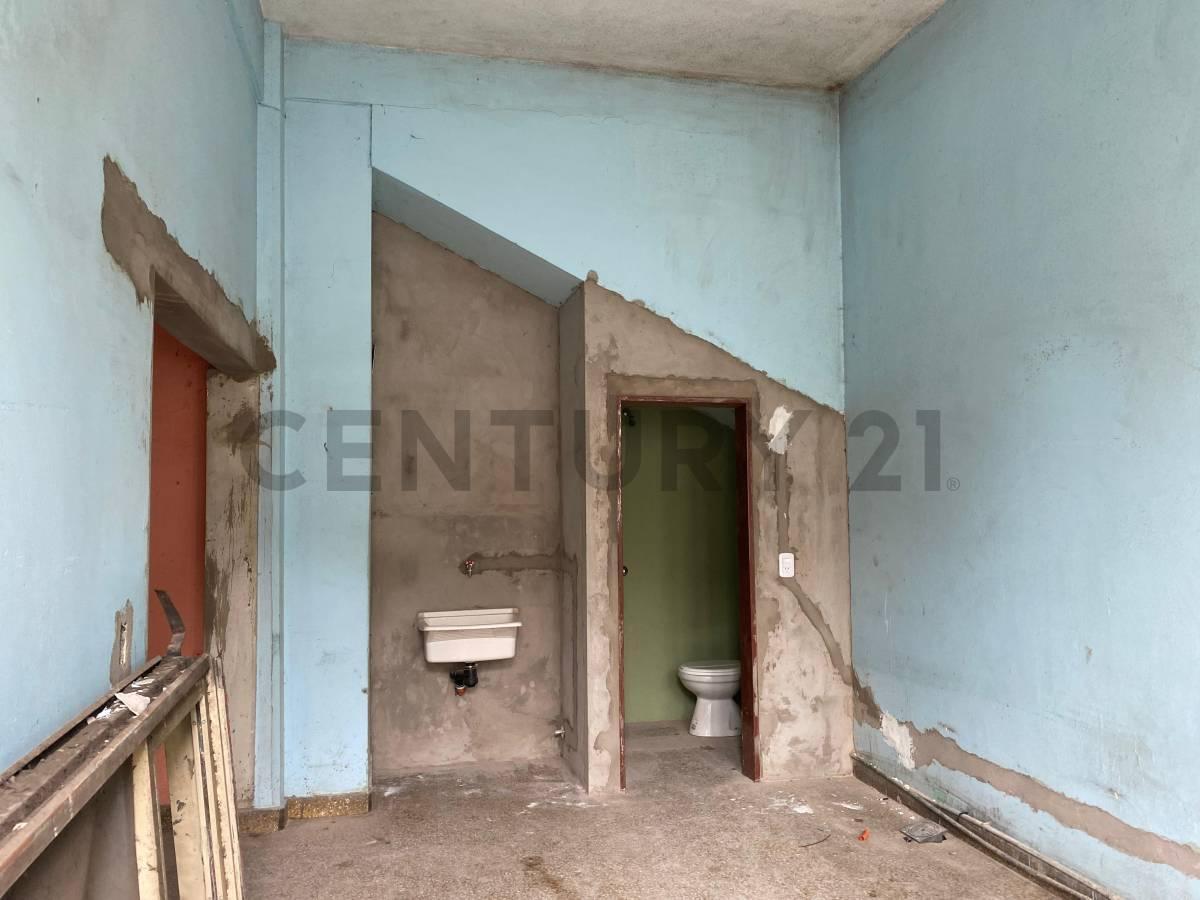 Foto de ALQUILER DEPOSITO CON COCHERA EN LANUS, imagen 1