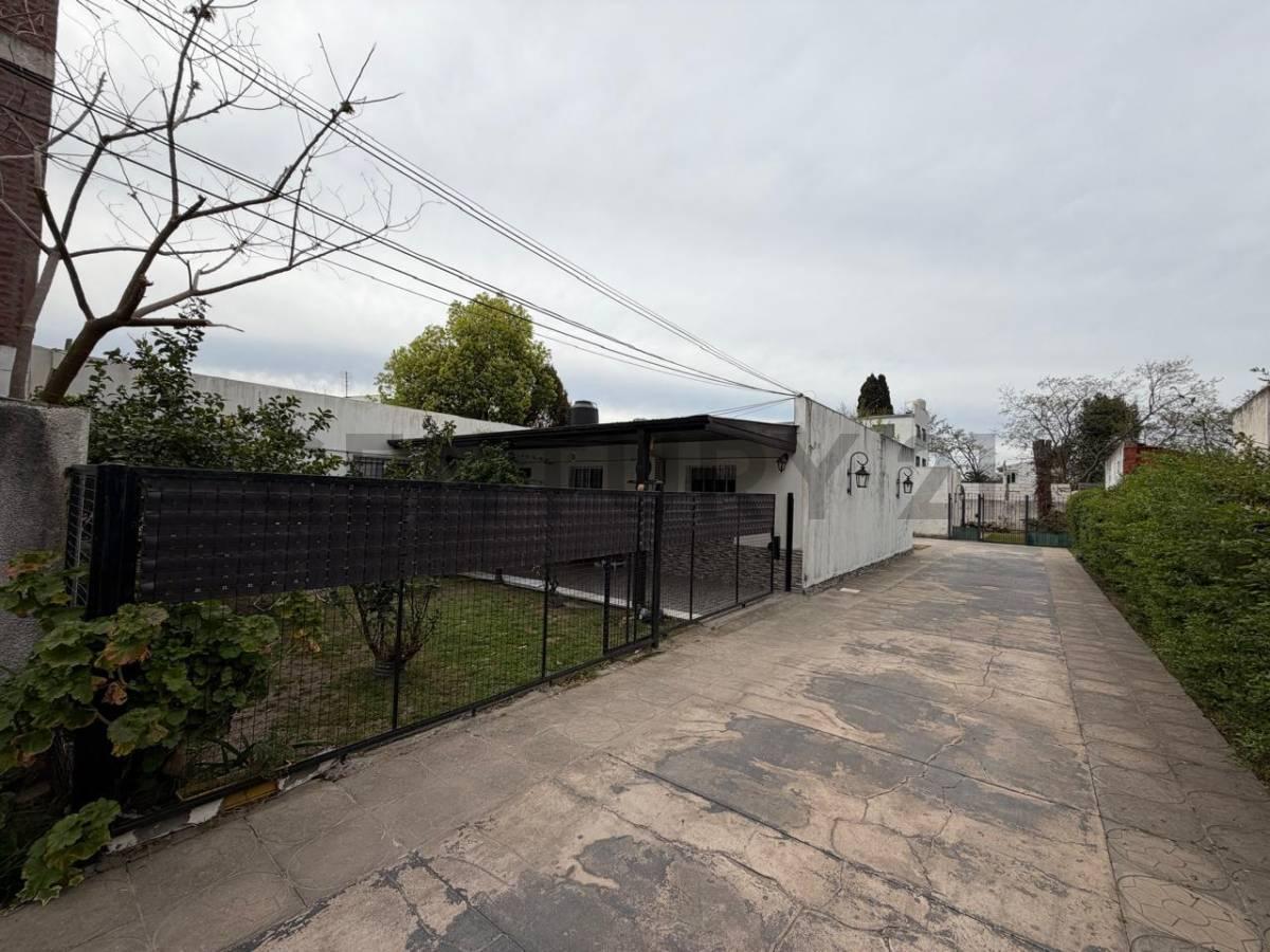 Foto de PH 3 AMBIENTES CON AMPLIO PATIO Y GARAGE – SAN VICENTE, imagen 1