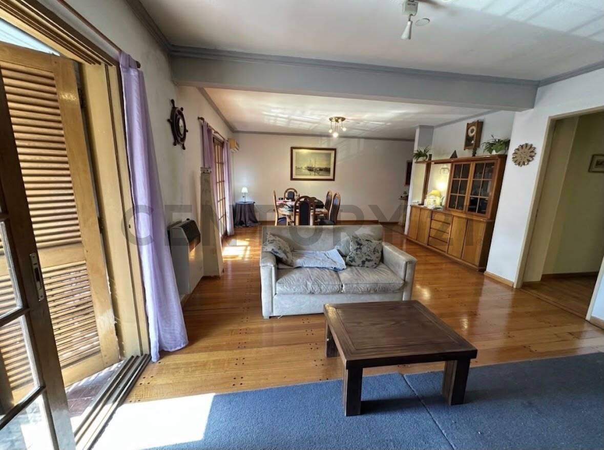Foto de ¡IMPERDIBLE PH TIPO CASA EN 2 PLANTAS CON TERRAZA PROPIA Y PARRILLA!, imagen 2