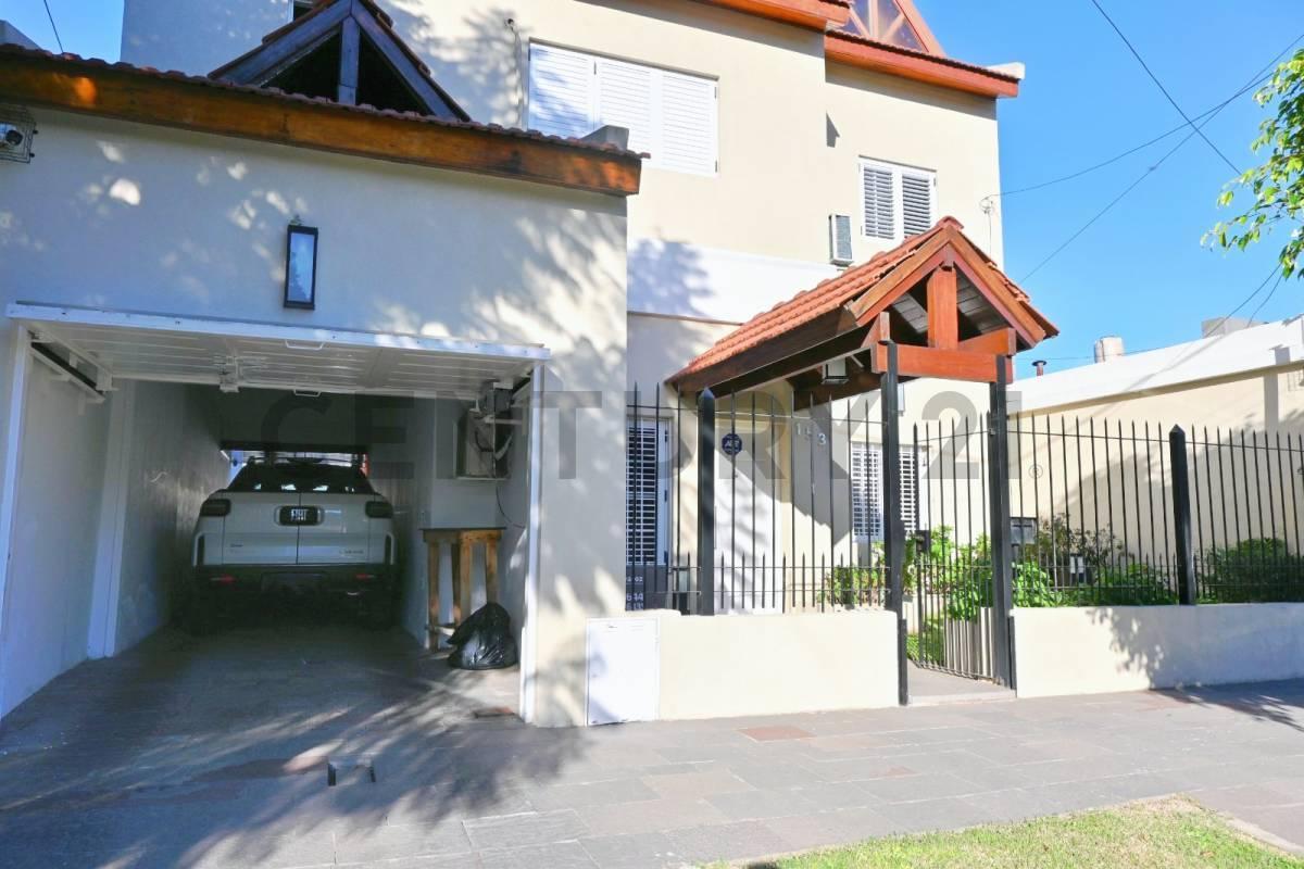 Foto de VENTA CASA 6 AMBIENTES, COCHERA, QUINCHO Y PILETA LOMAS DE ZAMORA, imagen 1