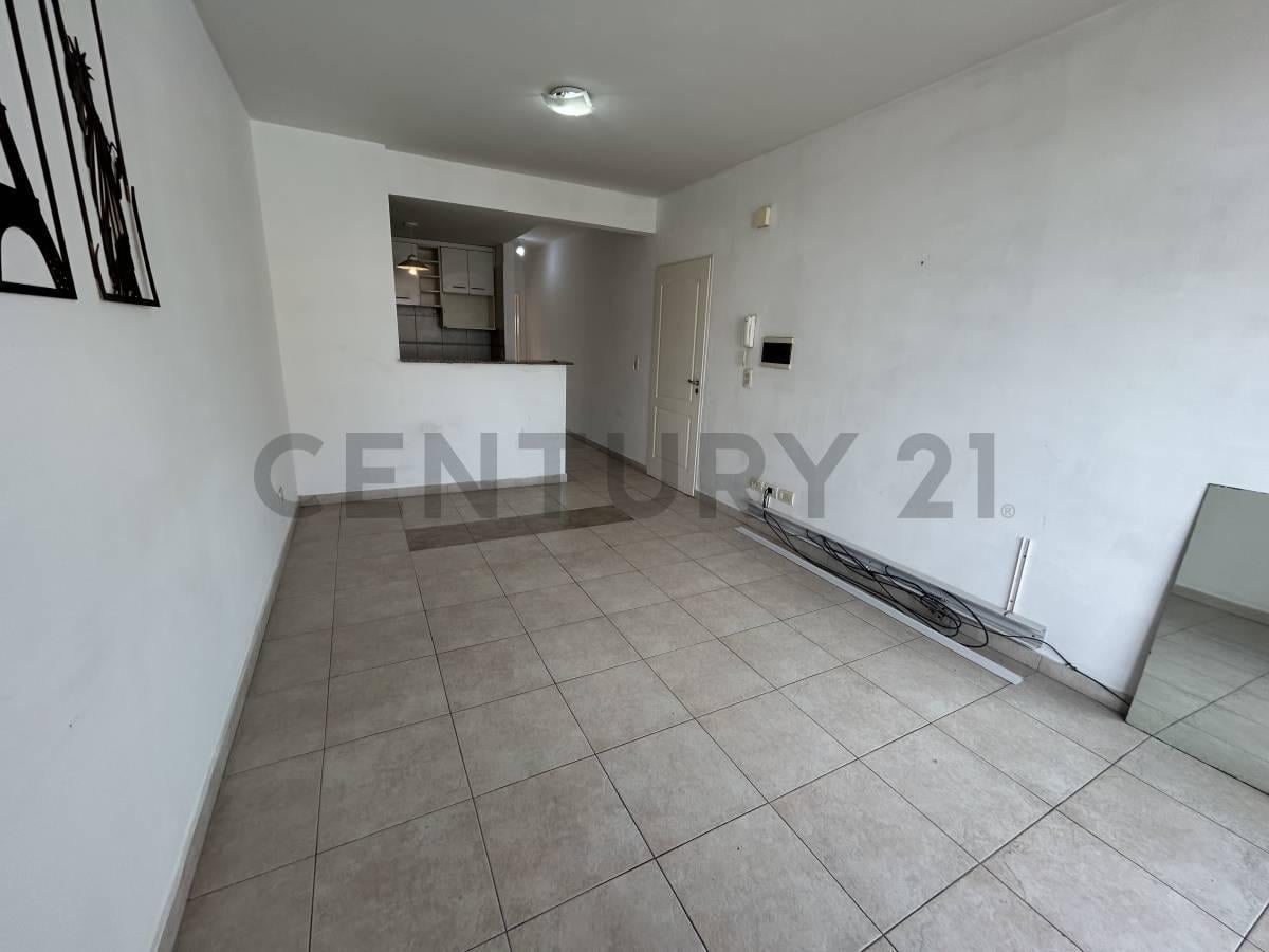 Foto de VENTA DEPARTAMENTO 2 AMBIENTES CON COCHERA - LANÚS OESTE , LANUSITA, imagen 3