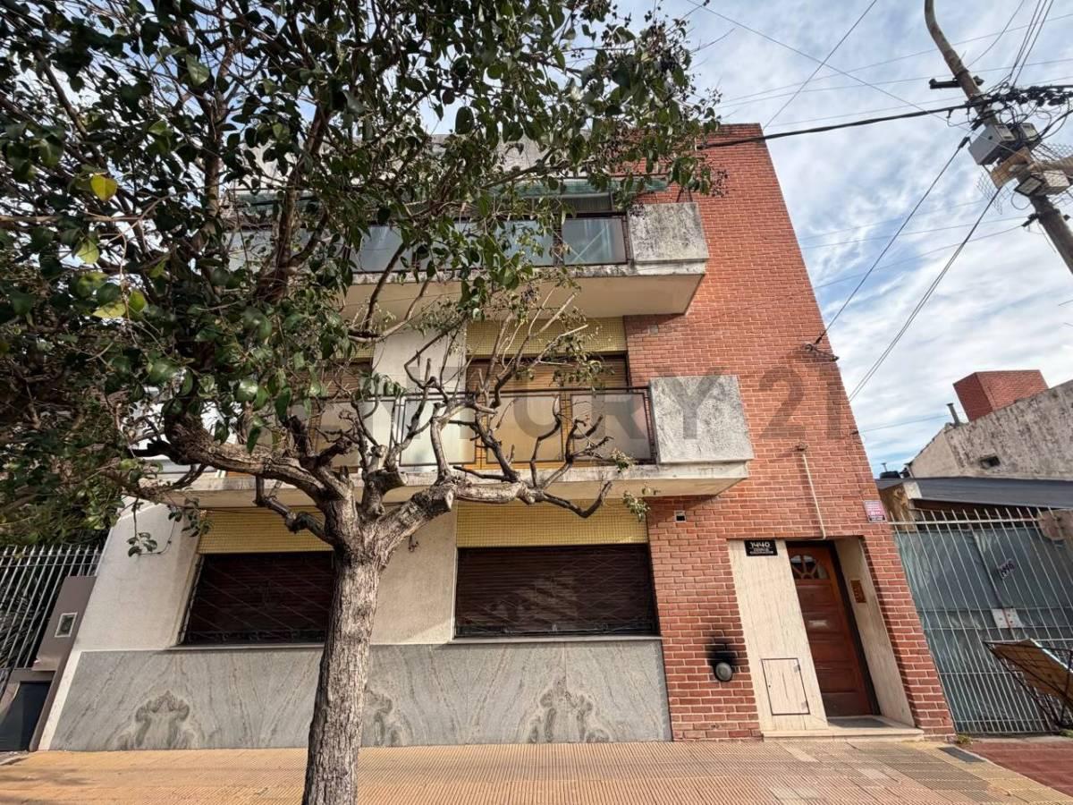 Foto de Departamento 3 ambientes en venta en Banfield - Venta con renta, imagen 1