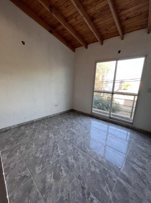 Foto de Excelentes deparamentos en block en venta en Gerli, Lanus, imagen 4