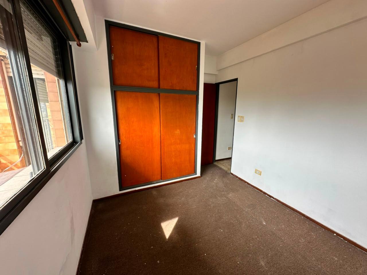 Foto de Departamento en alquiler en Lanús Oeste, imagen 2