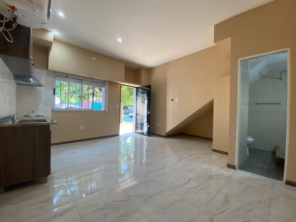 Foto de Departamento Monoambiente en alquiler en Remedios de Escalada Lanus, imagen 1