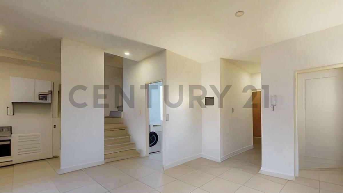 Foto de PH 3 Amb duplex en venta - Avellaneda Centro, imagen 1