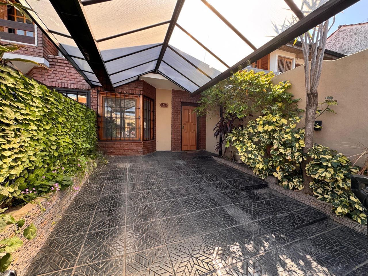 Foto de Casa Duplex en venta en Lanús Oeste, imagen 2
