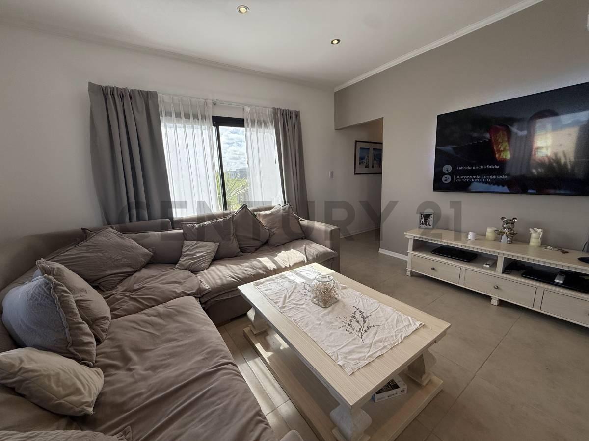 Foto de VENTA CASA 4 AMBIENTES BARRIO SANTA CLARA AL SUR, imagen 5