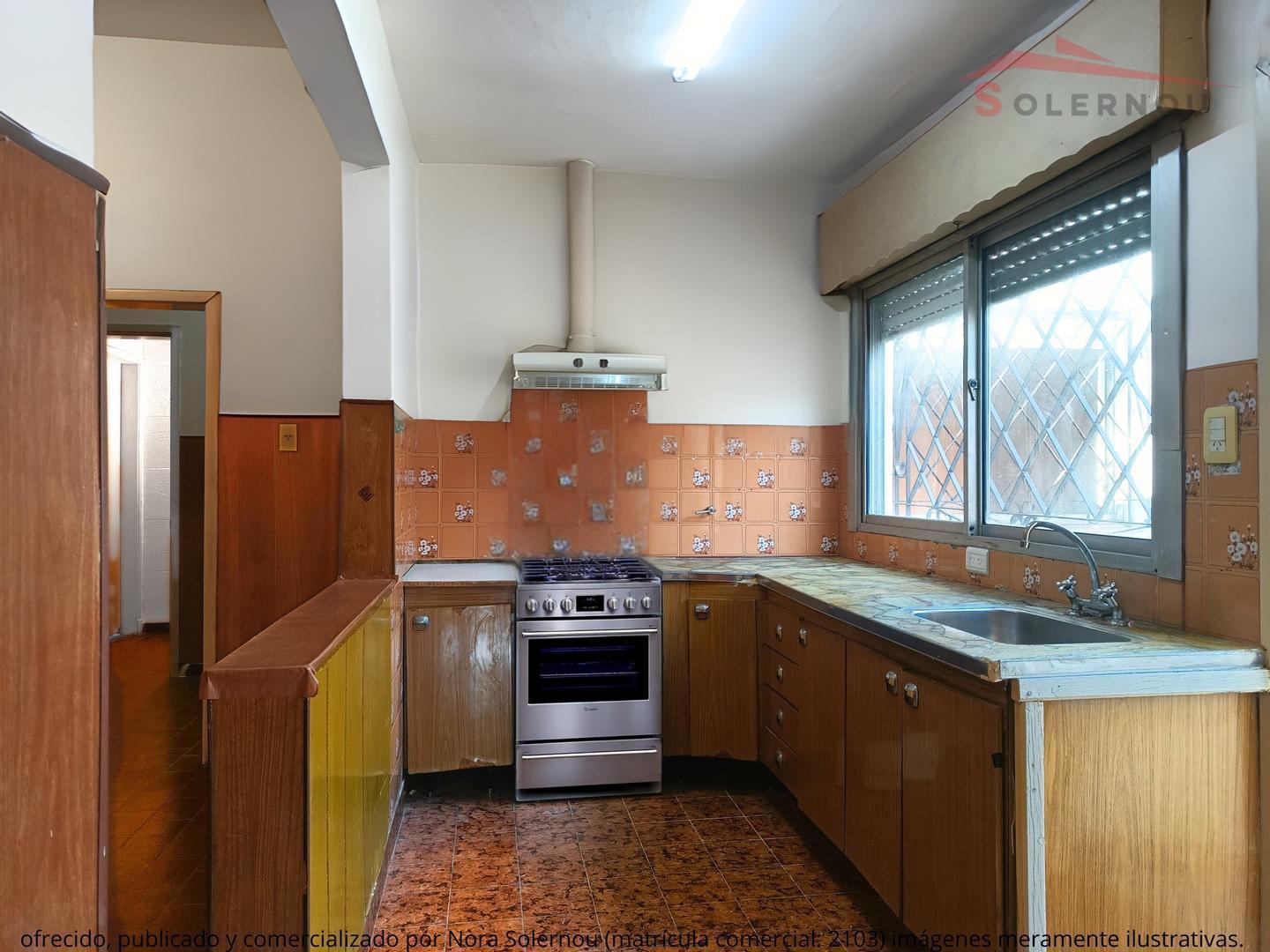 Foto de Casa 5 ambientes- cochera- patio -apta credito- Temperley, imagen 3