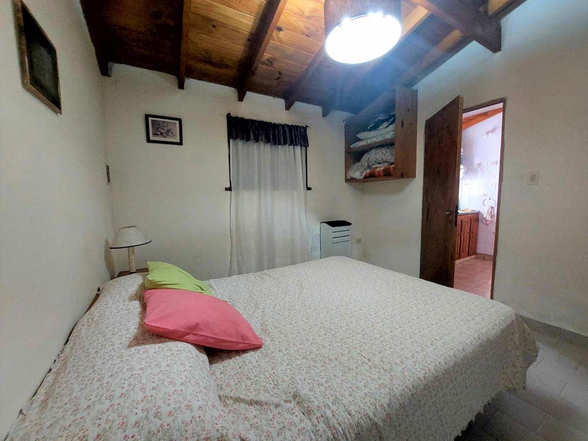 Venta - Casa Alpina con Departamento Al Fondo - Santa Clara del Mar 5