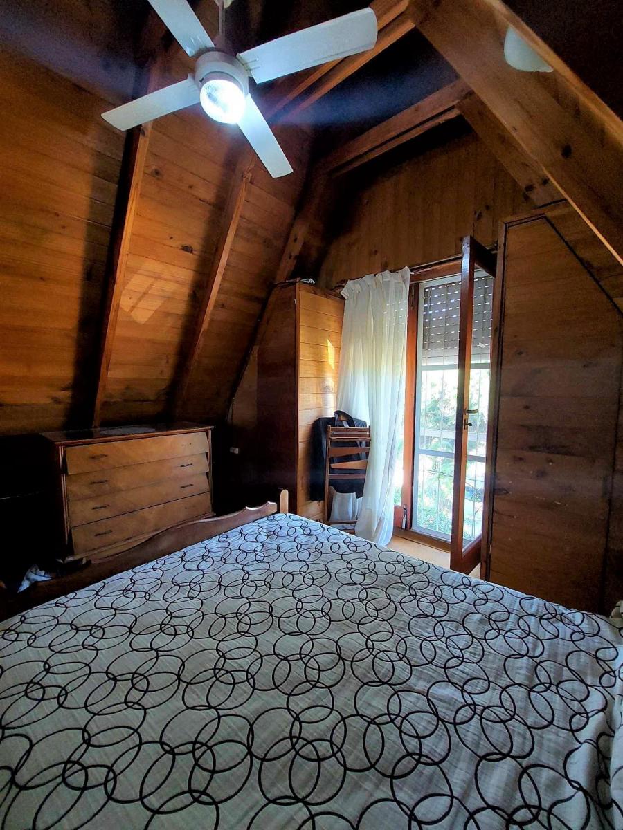 Venta - Casa Alpina con Departamento Al Fondo - Santa Clara del Mar 1
