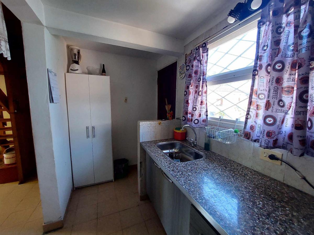 Venta - Casa Alpina con Departamento Al Fondo - Santa Clara del Mar 2