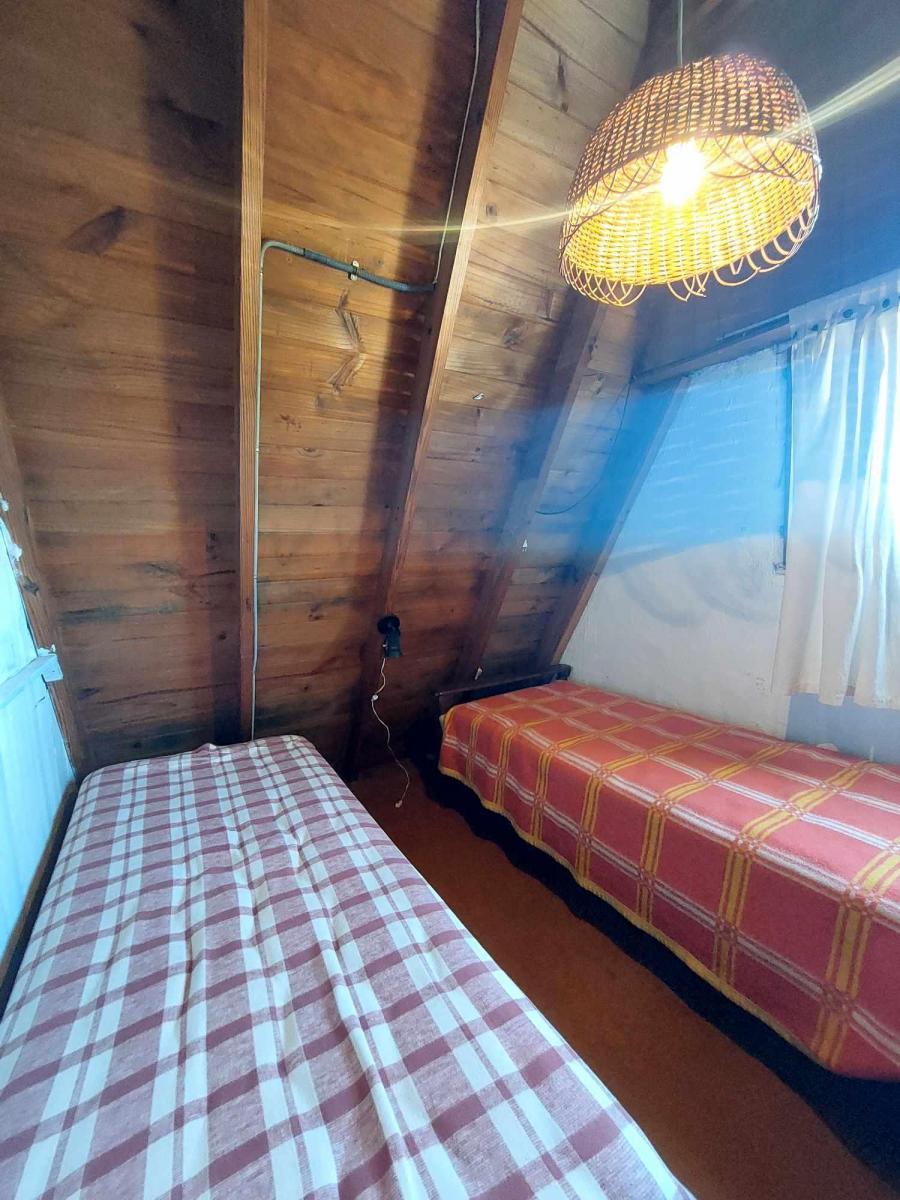 Venta - Casa Alpina con Departamento Al Fondo - Santa Clara del Mar 2