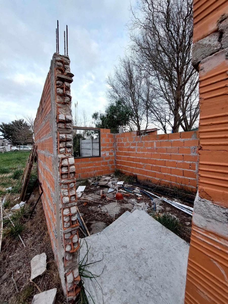 Venta, Casa a Terminar, Oportunidad (Santa Clara del Mar) 2