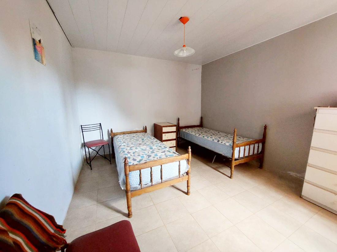 Casa 3 Ambientes con Parque, Santa Elena 1