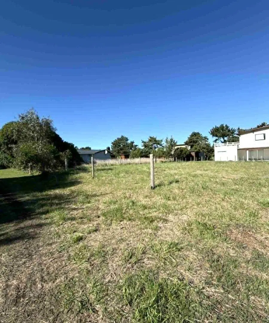 EN VENTA LOTE DE 455 M² LA REGATA ESQUINA EL VELERO, LA CALETA 1