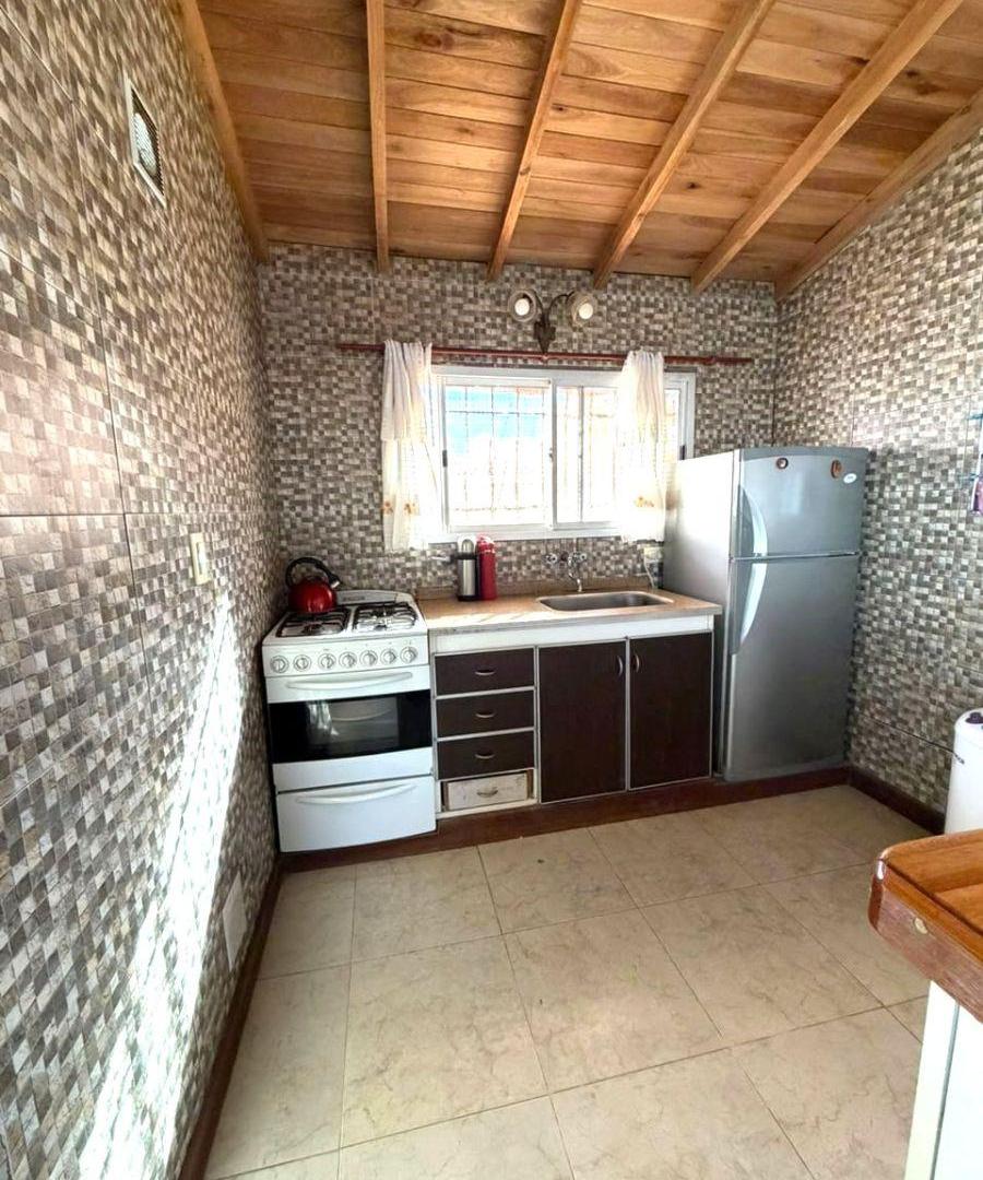 Foto de VENTA: CHALET 2 AMBIENTES SOBRE RIO DE JANEIRO, imagen 3