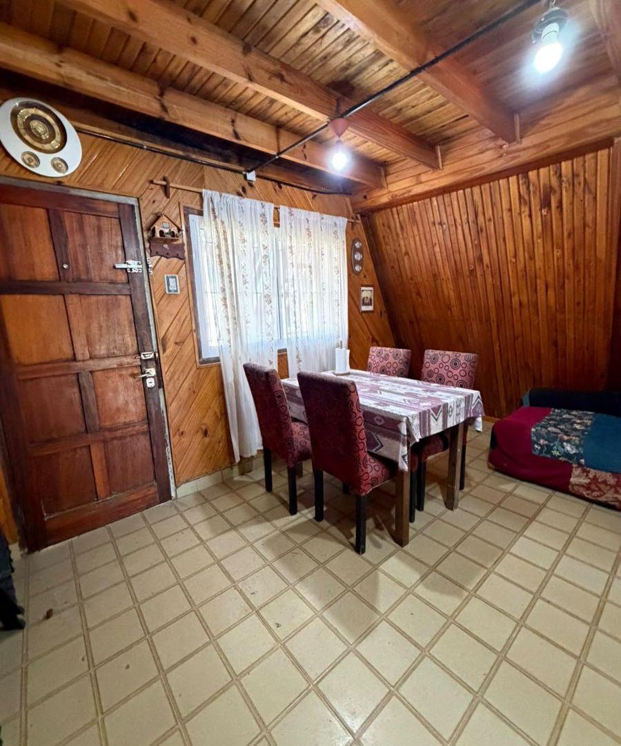 Foto de VENTA: PROPIEDAD MULTIFUNCIONAL | CASA ALPINA + 2 DEPARTAMENTOS, imagen 3