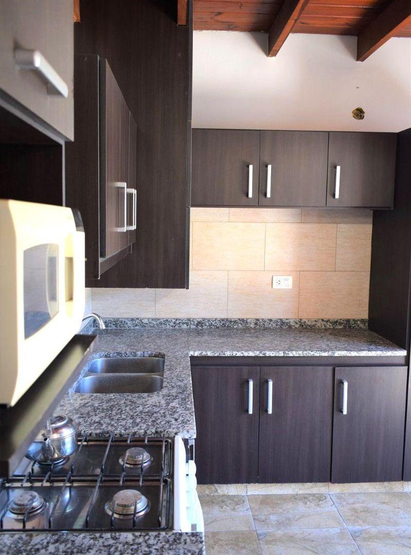 Foto de VENTA: DUPLEX 3 AMB. SOBRE AV. MENTON, imagen 4