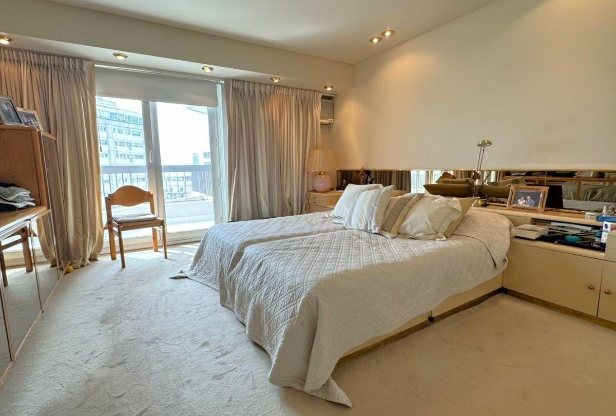 Excelente Piso 5 Ambientes + 2 Cochera Vista Panoramica Belg 3