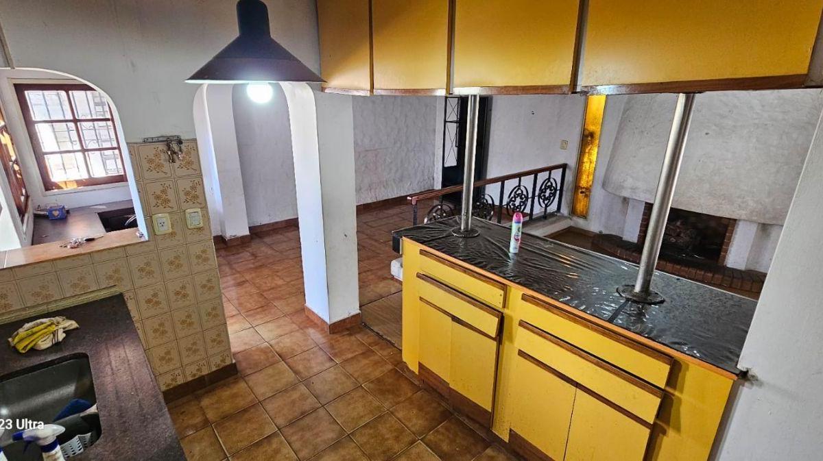PROPIEDAD SUSPENDIDA Casa 4 ambientes. | 383 al 3200