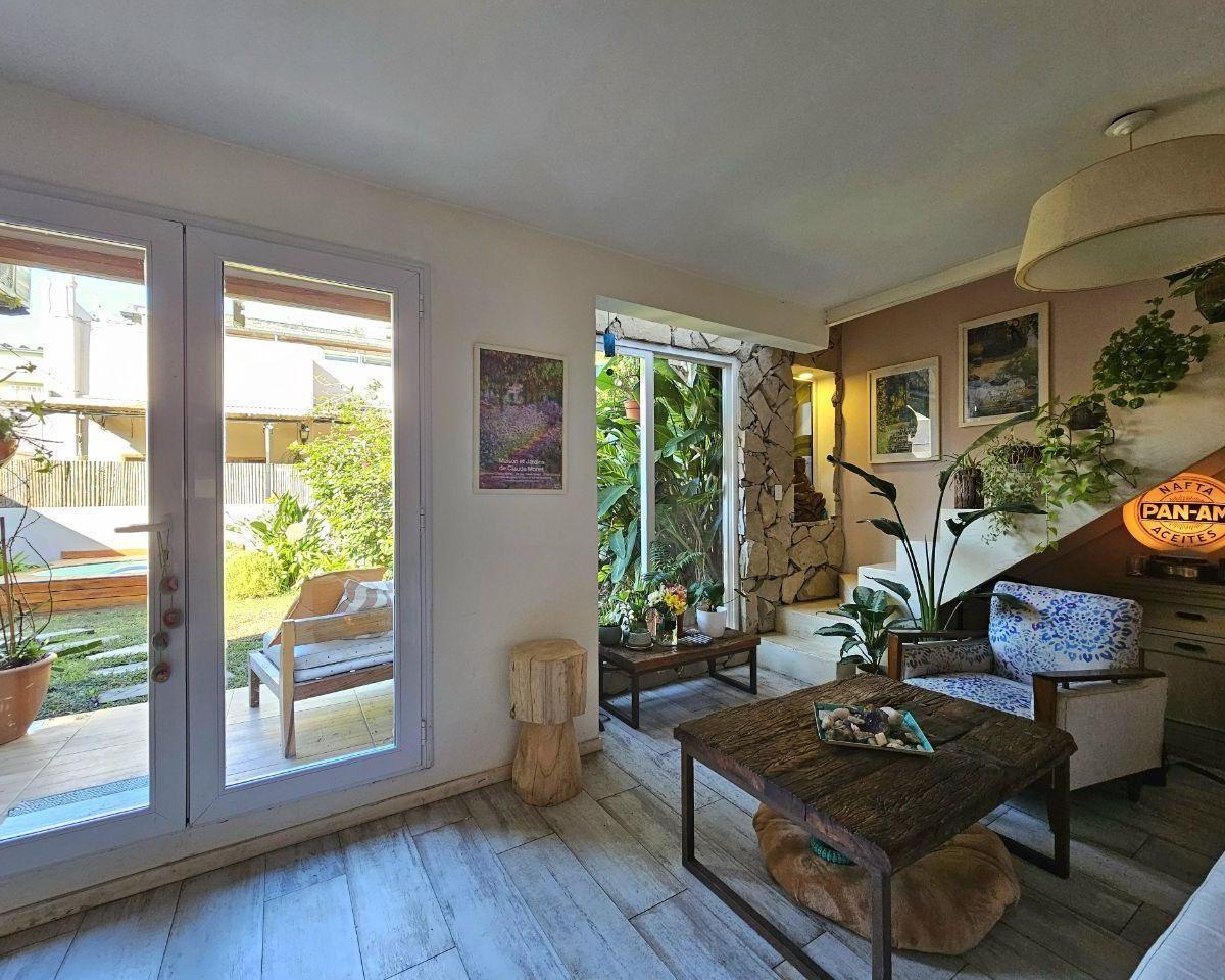 Venta Casa 7 Amb C/jardín, Terraza, Vista Abierta 2 PH en 1 2