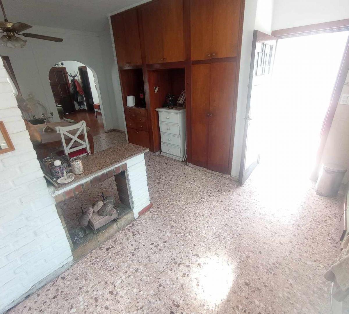 Casa 4 ambientes. | Liniers al 500
