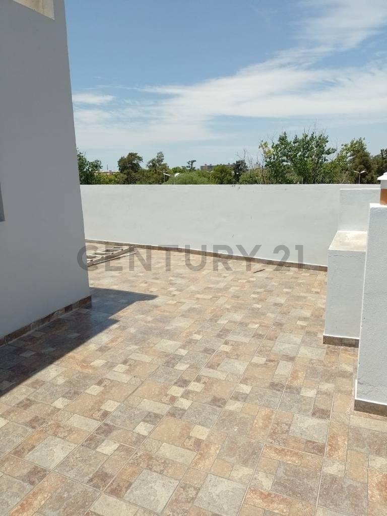Foto de IMPERDIBLE 2 AMBIENTES HECHO A NUEVO - DARDO ROCHA 447 - LUMINOSO CON, imagen 2