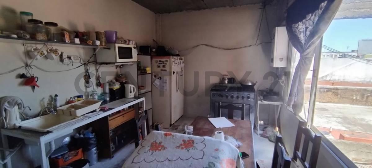 Oportunidad de Inversión Edificio de 3 Pisos con 330 m² Cubiertos 5