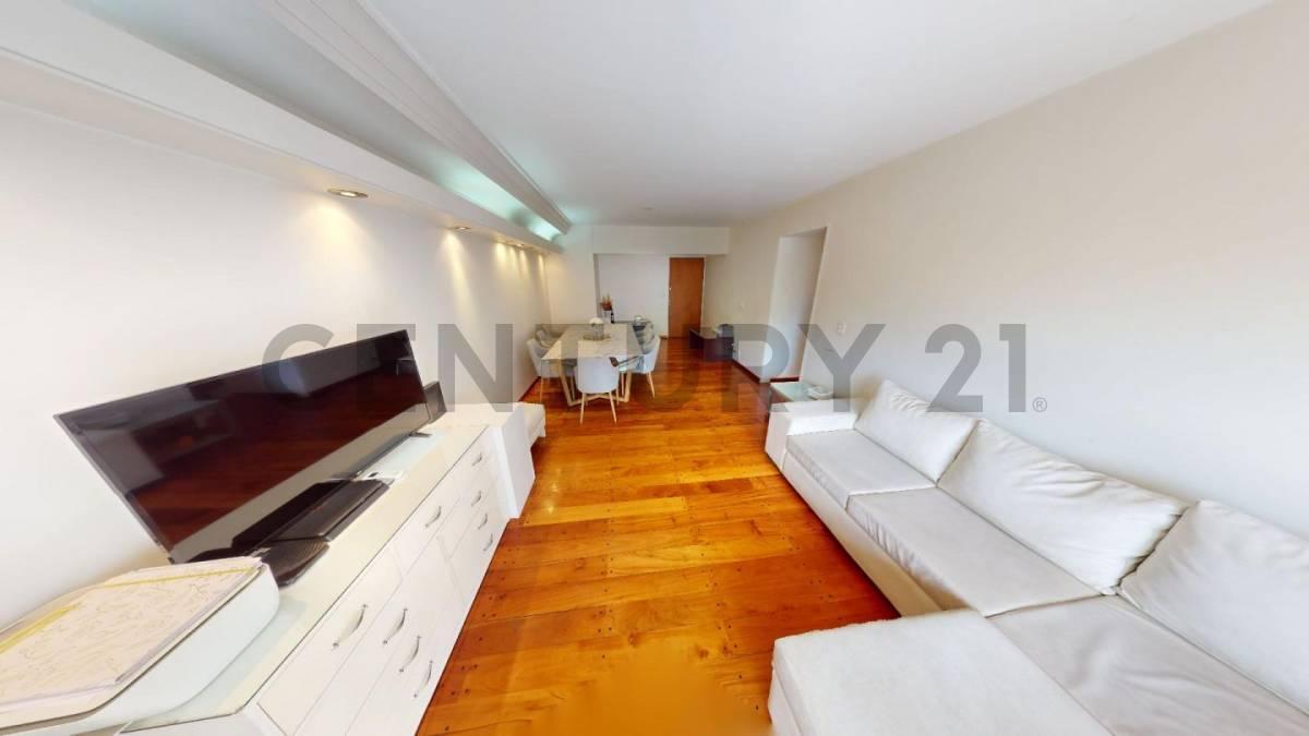 Departamento en Venta 4 Ambientes con Dependencia en Flores 5