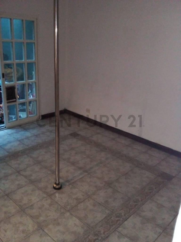 Venta Casa 5 Ambientes en Parque Chacabuco - Patio y Terraza 5