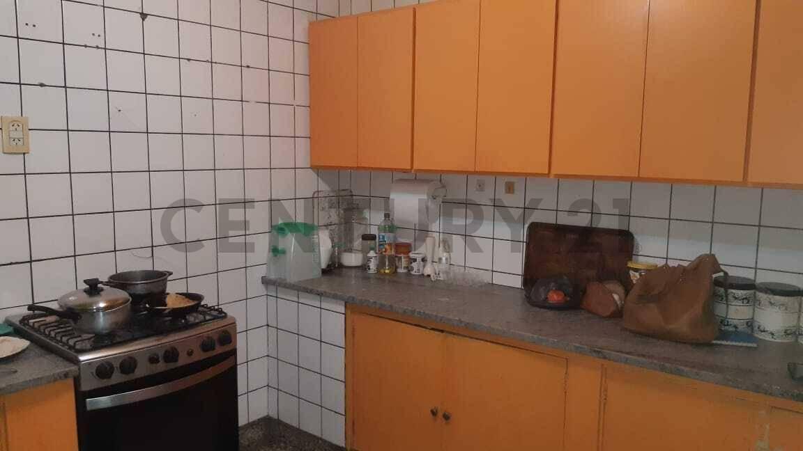 Venta PH Seis o Mas Ambientes en Almagro - a Reciclar 5