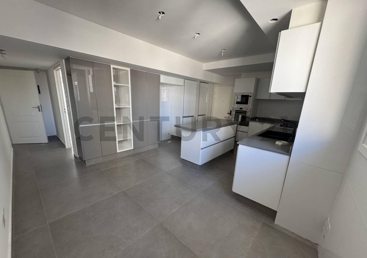 Foto de VENTA DEPARTAMENTO 4 AMBIENTES EN PALERMO, imagen 2