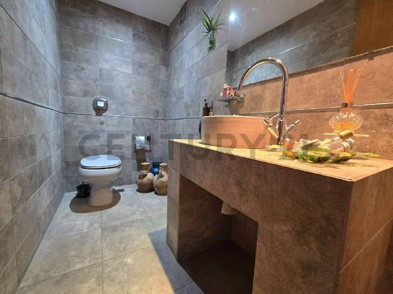 Venta Dpto 5 Amb C/triple Balcón y 2 Cocheras en Villa Urquiza: Torre Categoria C/seg 24hs 1