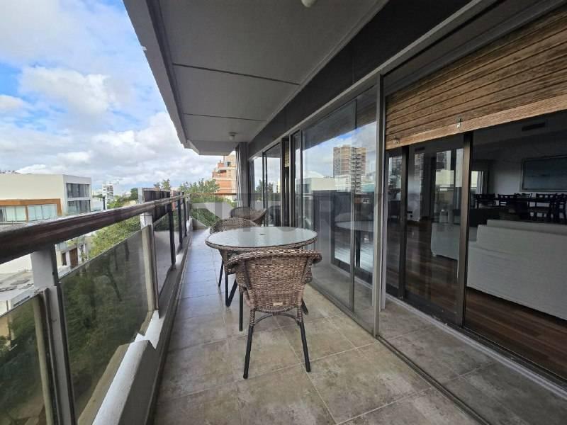 Venta Dpto 5 Amb C/triple Balcón y 2 Cocheras en Villa Urquiza: Torre Categoria C/seg 24hs 3