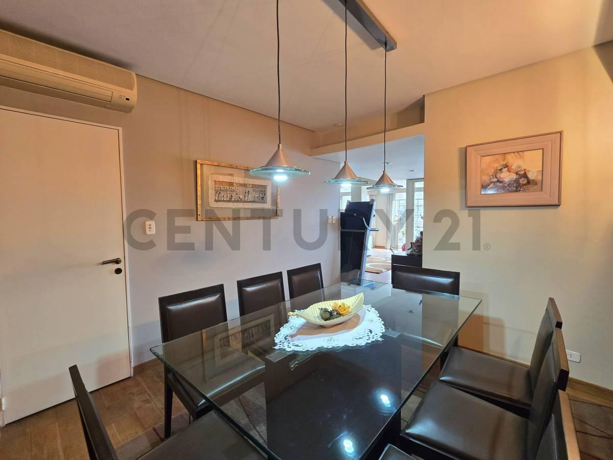 Venta Dtpo de 4 Amb C/cochera y Dependencia en Caballito 2