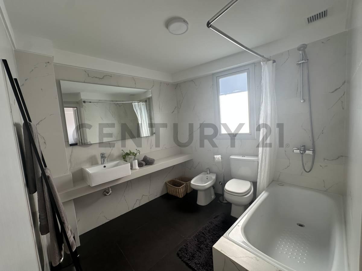 Venta Departamento 3 Ambientes en Palermo con Terraza, Parrilla y Dos Cocheras 1