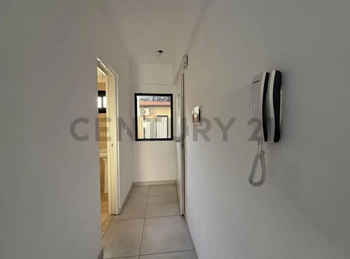 VENTA DEPARTAMENTO MONOAMBIENTE CON PATIO EN AVELLANEDA 3